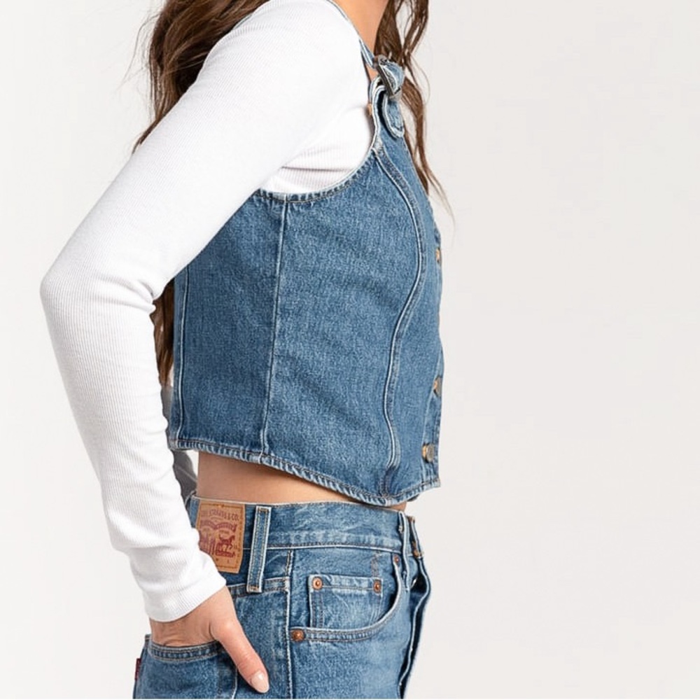 Levi’s Charlie Denim Tank - Picture 3 of 5